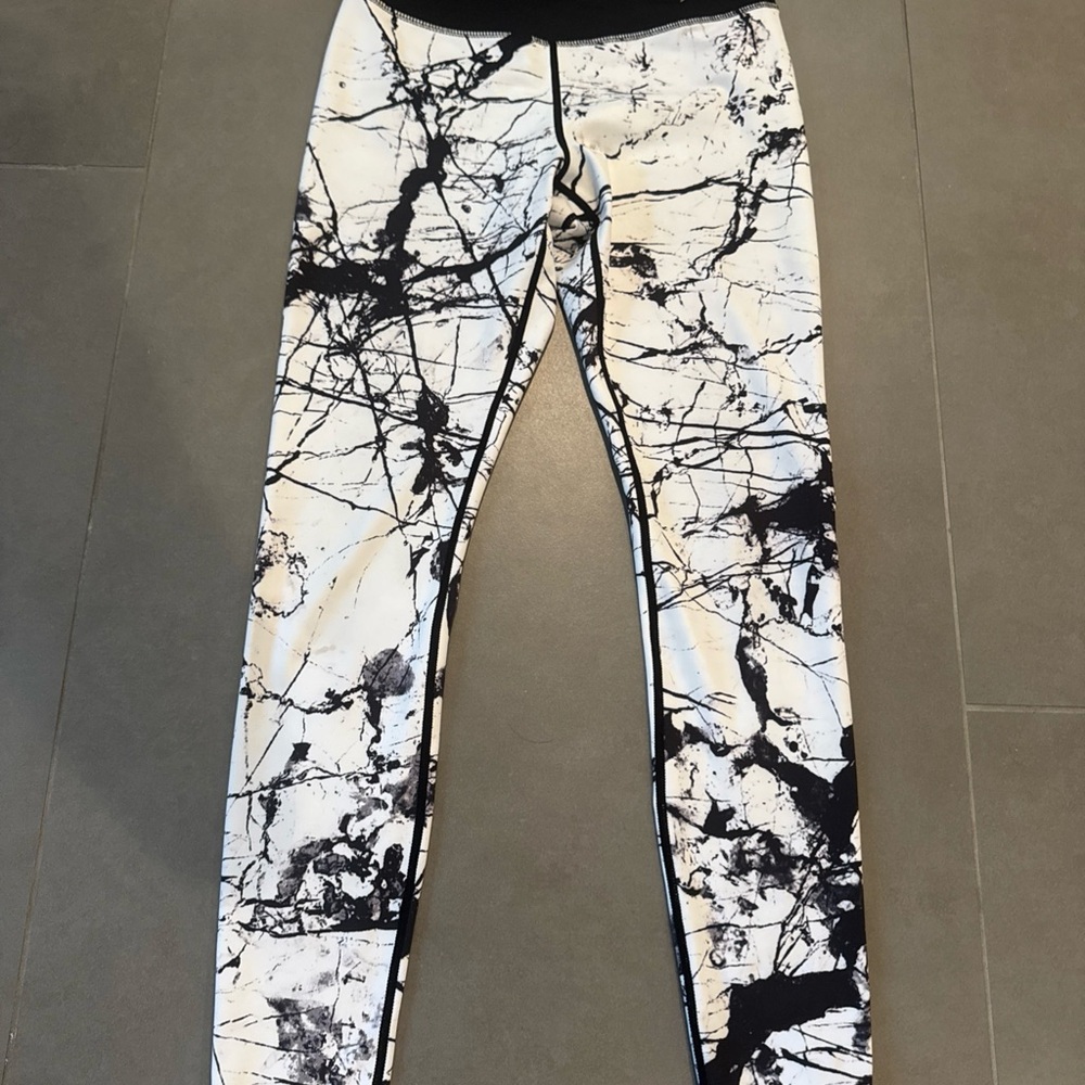 Do You Even Black/White Marble high waisted Leggins - Small
